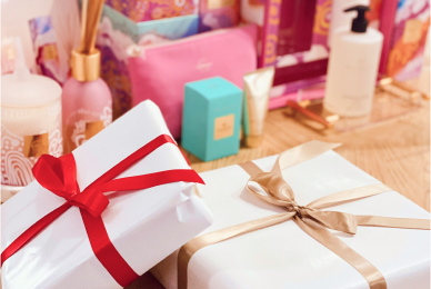 الهدايا والقرطاسية